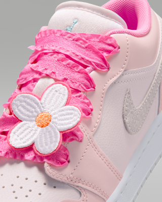 Air Jordan 1 Low SE Big Kids' Shoes. Nike.com